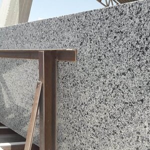 Granit Arctic Grey, Polisat 1,8 cm - Arbeitsplatten, Stufen, Glasuren und Sonderanfertigungen