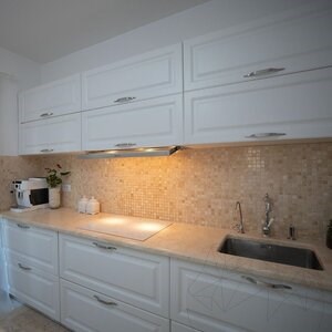 Classic Cross Cut Polierte Travertin-Arbeitsplatte 250 x 65 x 3 cm