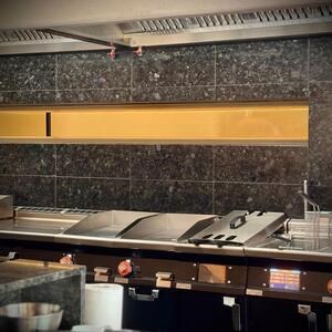 Extra blauer AquaStorm-Labradorit, 60 x 60 x 2 cm