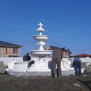 Fontana Imperio + Wassertank F 65 CB - Garten-Wasserbrunnen (H: 2,50 cm, T: 1,60 cm, 870 Kg)