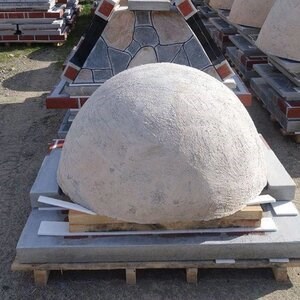 Traditioneller Gartenofen (Holzkohle/Holz, 170 x 120 x 145 cm, 950 kg, Rhodos-Polygonalstein, Ziegel)