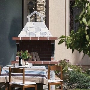 Traditioneller Gartengrill Medium (Holzkohle/Holz, 120x70x210 cm, Rhodos-Naturstein, Ziegel)