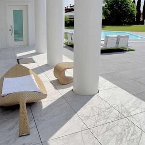 Sinterstein L'ALTRA PIETRA Duomo Carrara, 60 X 90 X 2 cm, R11 - Rutschfest für den Außenbereich