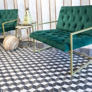 Bianco Carrara, Kleopatra, Nero Marquina Mix Würfeldesign gehonter Marmor Mosaik