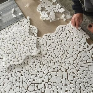 Crazy Paving Getrommelter Thassos-Marmor Mosaik