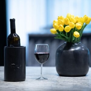 Weinkühler Nero Marmor