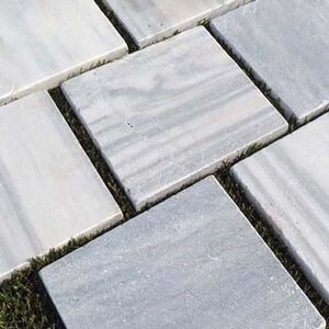 Kavala Kreuzschliff-Trommelmarmor-Gartenstufe 40 x 40 x 4,5 cm