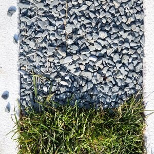 Dunkelgrauer Kiesel 0-1 cm KG