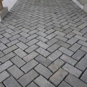 Kavala Riven Slate Kopfsteinpflaster 20 x 10 x 3-5 cm