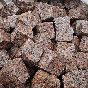 Ahorn Roter Splitface Granit Kopfsteinpflaster 10 x 10 x 5 cm