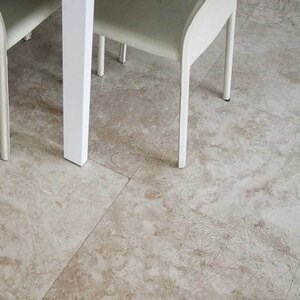 Classic PREMIUM Kreuzschliff gehonter Travertin 61 x 61 x 1,2 cm