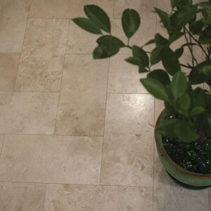 Classic PREMIUM Kreuzschliff Travertin poliert 40,6 x 20,3 x 1,2 cm