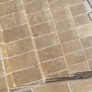 Noce Kreuzschliff Travertin gebürstet und gemeißelt 30,5 x 15,2 x 3 cm
