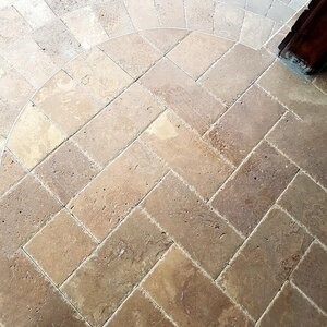 Noce Kreuzschliff Travertin gebürstet und gemeißelt 30,5 x 15,2 x 3 cm