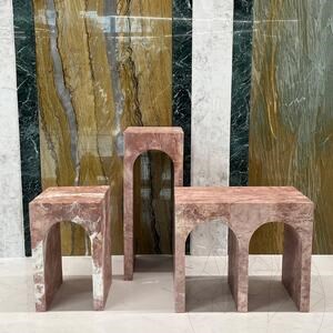 Opiumroter Travertin Archy Kleine Konsole-