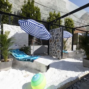 Calacatta Lucina Polierte Marmor-Sonnenliege 194 x 60 x 96 cm