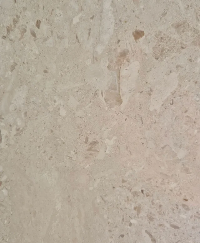 Marmor Pearl gebürstet 2 cm – Arbeitsplatten, Stufen, Glasuren und personalisierte Teile